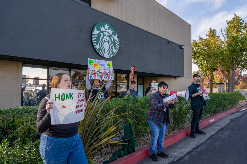 Starbucks workers on strike in Fairfield, CA during Red Cup Day