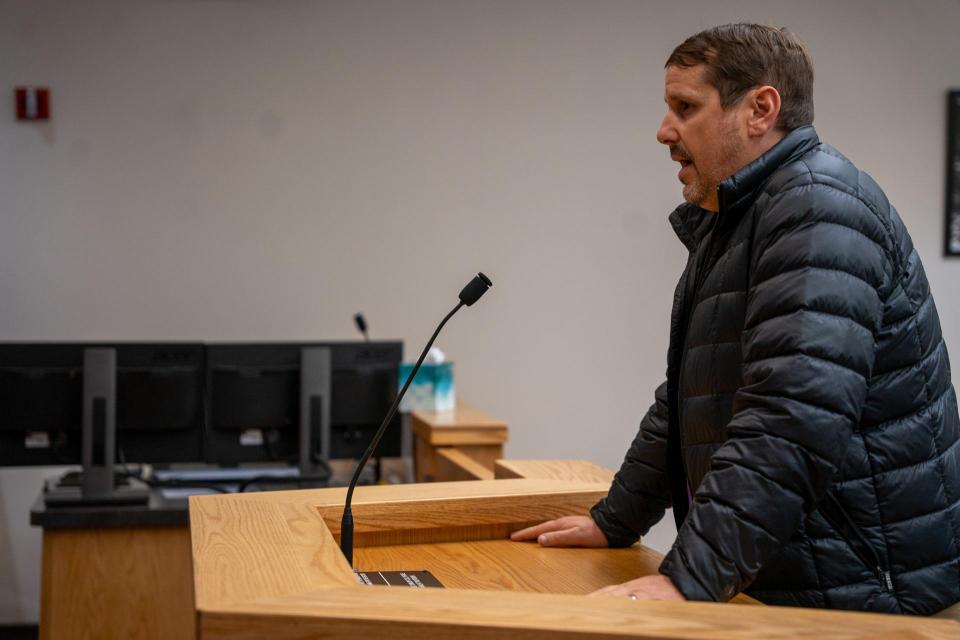 SEIU 1021 member leader David Strock confronts the Mendocino County Board of Supervisors over the County's failure to address the staffing crisis