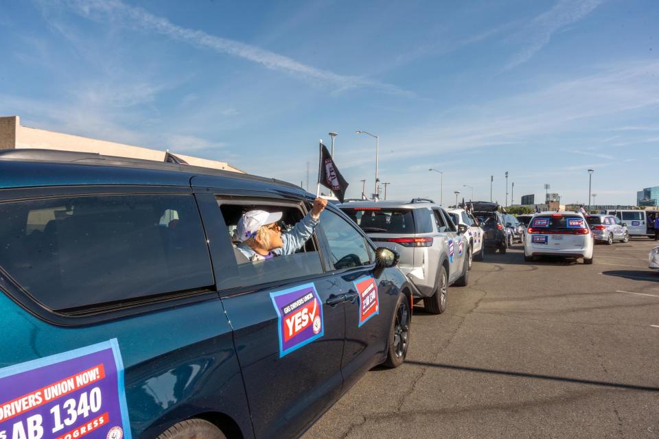 Drivers with the SEIU California Gig Workers Union beginning their car caravan
