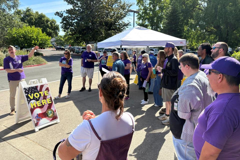 SEIU 1021 members at Mendocino County workers preparing to confront the Board of Supervisors