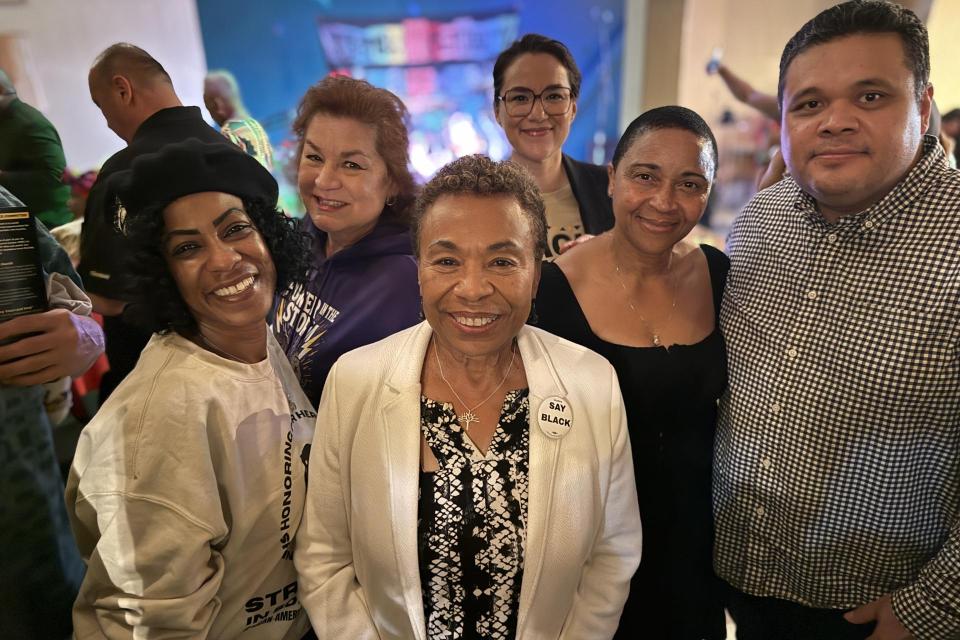Oakland Mayor Barbara Lee with SEIU 1021 President Theresa Rutherford & other SEIU 1021 leaders Oakland Mayor Barbara Lee with SEIU 1021 President Theresa Rutherford & other SEIU 1021 leaders at SEIU 1021 Black History Month 2026