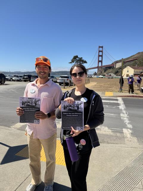SEIU 1021 members at Bay Discovery Museum leafletting, taking thier labor fight public